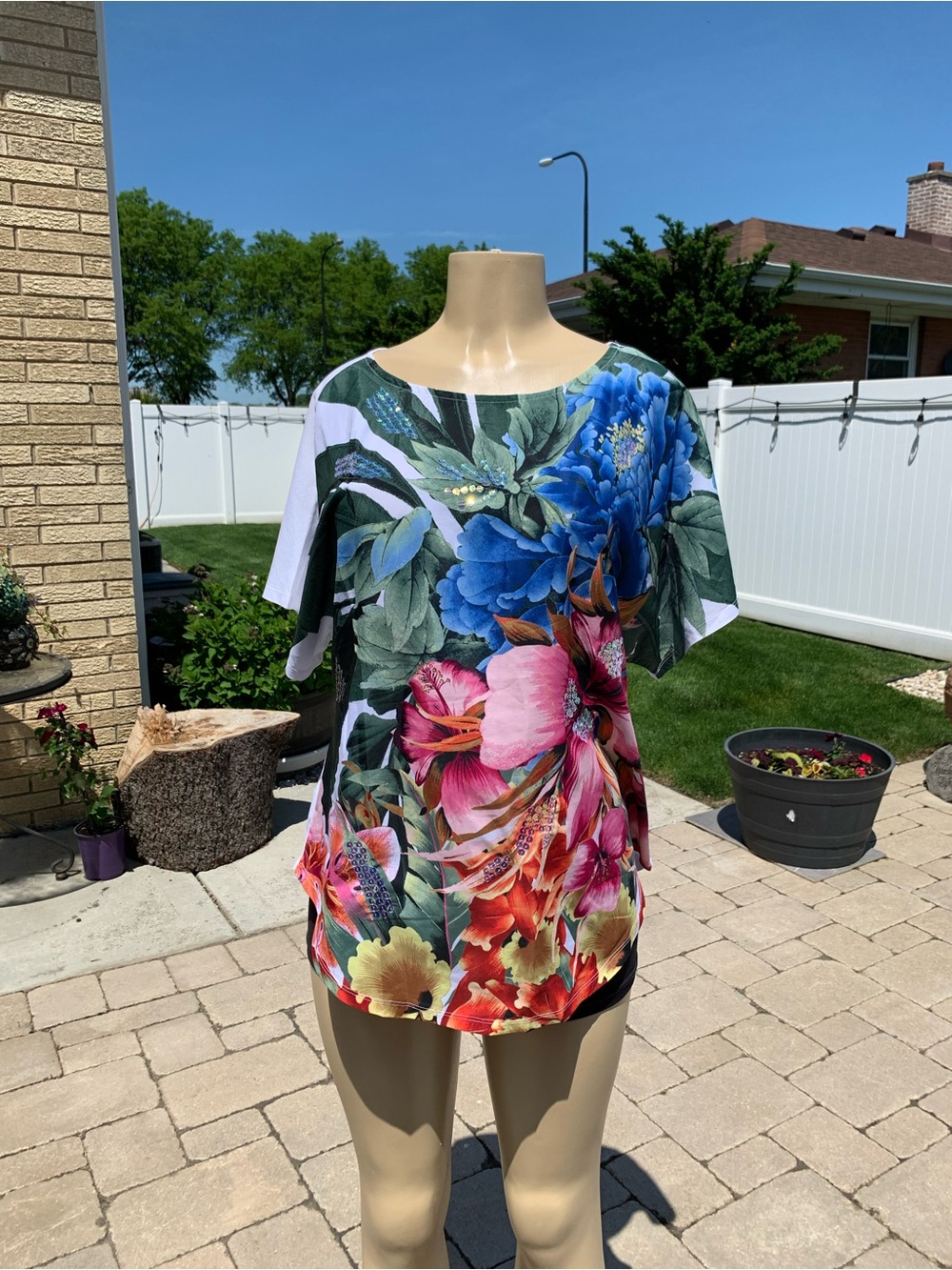 Chico’s Floral Short Sleeve Women’s Top in Multicolor size L